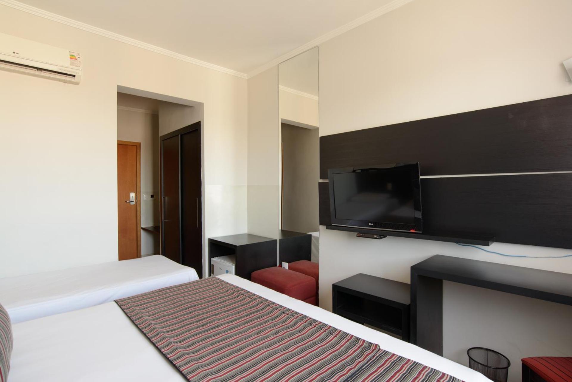 Faro Hotel Taubaté Zewnętrze zdjęcie