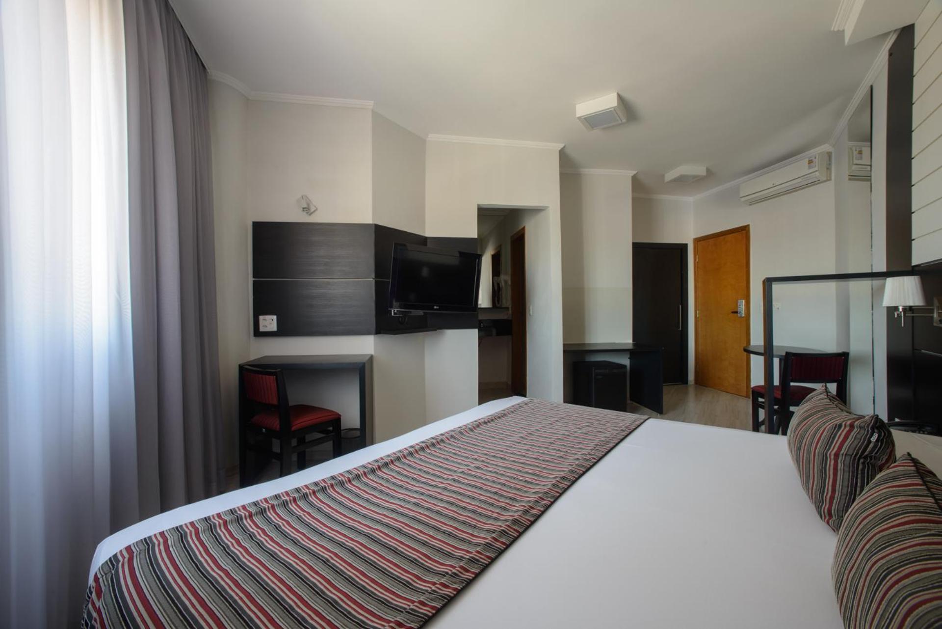 Faro Hotel Taubaté Zewnętrze zdjęcie